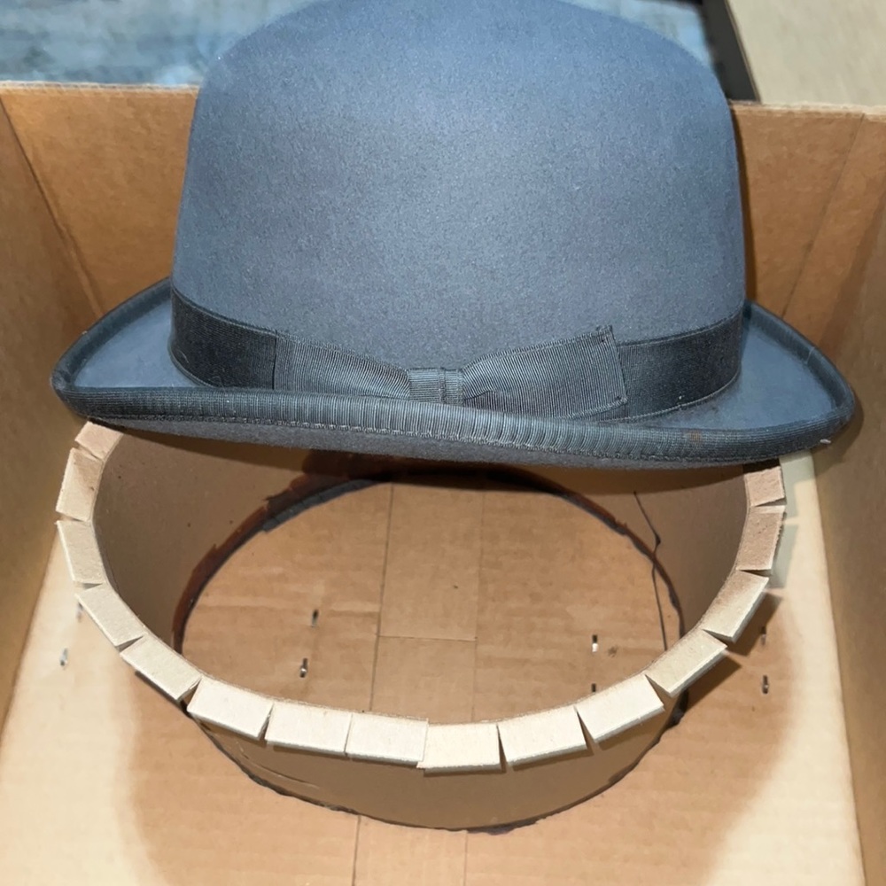 Sale 🔥 Vintage Beaver derby hat size 7 1/4. 100% real fur in original box